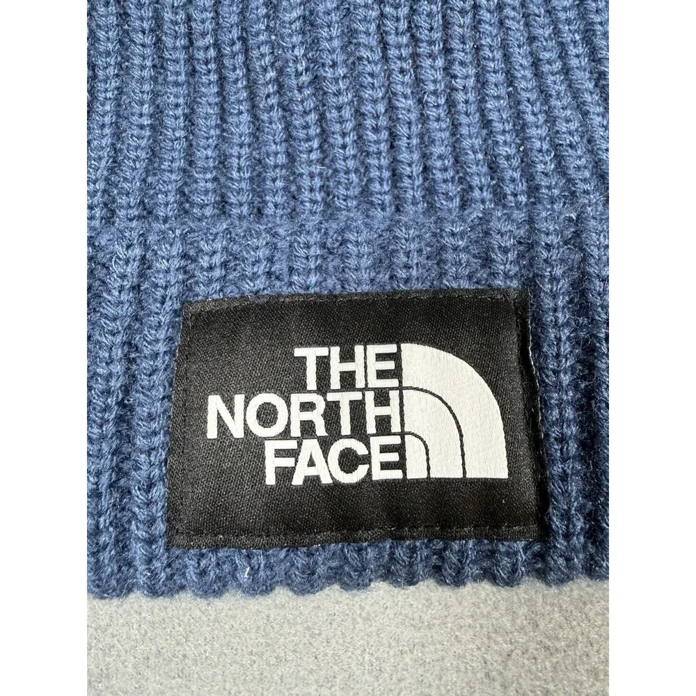 The North Face Salty Dog Knit Cuffed Beanie Hat Blue NWT.   #0045